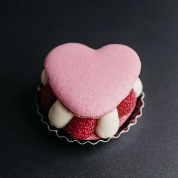 Valentijn macaron gebakje